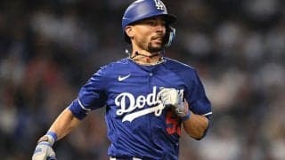 明らかにこけた頬…体重8kg減ベッツは無安打で帰宅　米開幕戦へ「準備はできている」