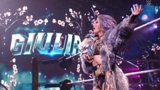 「美しき狂気だ」日本人美女レスラー、笑顔でノリノリダンスのはずが…突如豹変し“まさかの行動” オフの姿が「かわいい」と話題に