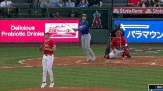 一体、何が起きた？ 大谷翔平、“爆速打球”でピッチャーも飛んだ…！「すごい音だ」「そりゃビビる」 被打リアクションが話題に