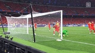 衝撃のミス…中国代表GK、“ポロリ失点”で批判殺到！「八百長を疑うレベル」「滑稽なほど酷い」「もう引退させろ」24年ぶりのＷ杯出場が大ピンチ