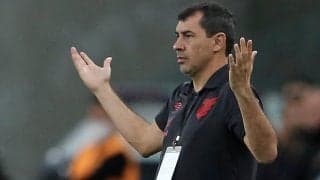 長崎がカリーレ元監督らを東京地裁へ提訴、和解協議を打ち切り…一方的な契約破棄問題で