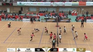 落ちない…！女子バレー、驚異的な反射神経“3連発” 床上20cmからの奇跡の繋ぎにアリーナ騒然