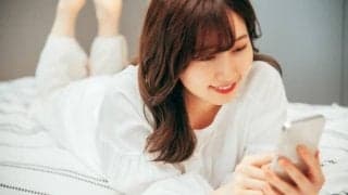 その習慣はいますぐ止めて！寝る前スマホは健康の大敵