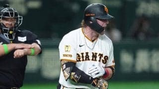 巨人・キャベッジが死球に激高…鬼の形相で叫ぶ　東京ドーム騒然…チームは3点差を追いつく