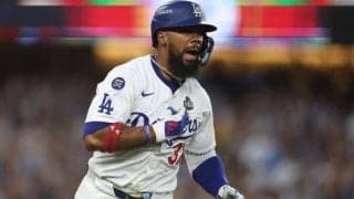 大谷翔平を申告敬遠で大ブーイング→T・ヘルナンデスが勝ち越し2点適時打でスタンド大歓声