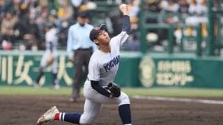 センバツ決勝で\"超異例\"の継投！カウント2ー2からリリーフ登板→1球で三振斬り！采配的中で横浜がピンチ切り抜ける！【センバツ】