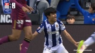 「おいPKやろ！」久保建英が“疑惑の判定”被害→ファン激怒「パンツめっちゃ引っ張ってるじゃん」「タケへのファウル取ってくれない…」VARもなしでスタジアム騒然