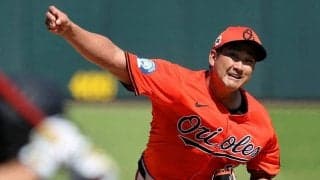 菅野智之、MLBデビューも負傷降板か　トレーナーとベンチへ…4回2失点で初勝利お預け