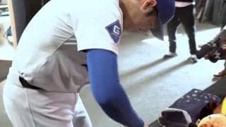 大谷翔平、“家族3人”お皿公開の裏側　プレゼントに笑顔「喜ぶと思います」