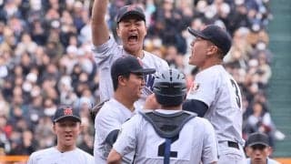 【選抜高校野球】横浜を日本一へと導いた村田監督の「執念の采配」　１球継投、超前進守備、伝令...