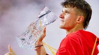  初Vの19歳 大会前「歩けなかった」 