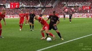 「やりやがったな！」堂安律の“激強デュエル”に相手FWがイライラ→妨害行為でスタジアム騒然「レッドカードだせよ」「何してくれとんじゃ」