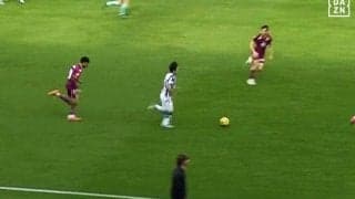 久保建英が「まるでメッシやサラー！」“急加速ドリブル”に海外ファンも驚愕「日本の魔法使い」「とてつもなく速い」敵２人をぶち抜いて50mを走破した瞬間