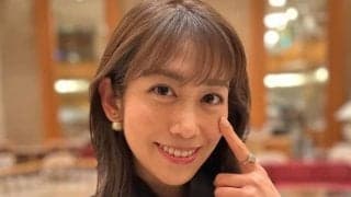 ｢仕上がってるなぁ｣“NHKの峰不二子”サウジ戦をプラベ観戦！ユニフォーム＆メガネ姿に｢美人すぎます｣の声