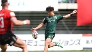 パスに、キックに、ゲームコントロールに。入社式を2日後に控えた10番が導いた逆転勝利