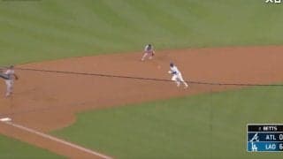 え、行くの…！？ 大谷翔平、まさかの“神走塁”「すげええ！」 “抜け目ない”爆走ランニングに騒然「スタート切るのスゴい」