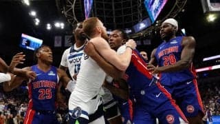 大乱闘に関わった5選手に出場停止処分…ピストンズのスチュワートは2試合出場停止