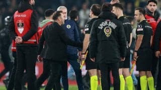 モウリーニョ監督がガラタサライ指揮官に対して鼻をつねる暴挙、再びベンチ入り禁止の処分か