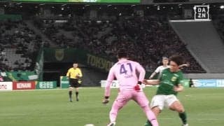 「何やってるんだ！」FC東京守護神の“衝撃失点”にSNS騒然…「ちょっとお粗末」「なに余裕こいてるんや」「やらかしてるな」野澤大志ブランドンが痛恨ミスの瞬間