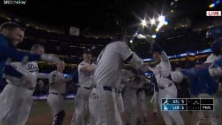 「スターすぎる」大谷翔平、自身の“ボブルヘッドデー”で劇的サヨナラアーチにスタジアム大熱狂…中継を見守ったファンも大興奮「漫画じゃん」