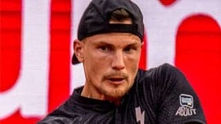  絶対絶命の前年王者が逆転勝ち 