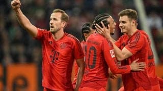 バイエルンが10人となったアウグスブルクに逆転勝利で首位堅守、ムシアラ負傷でCLインテル戦に向けては不安も…【ブンデスリーガ】