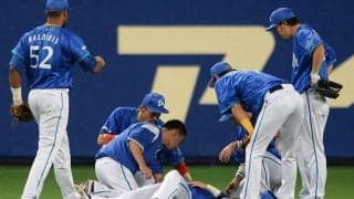 主砲と激突「これはやばい」　球場に救急車、静まり返るスタンド…覚悟した“引退”の2文字