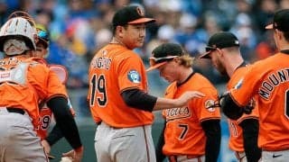 菅野智之「1勝するために来たわけではない」　同僚の祝福に感激「ここで成功したい」