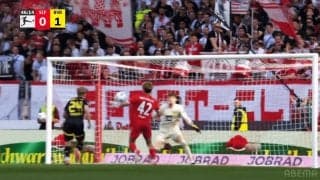 ありえない…堂安律、“神セーブ”に沈痛「いや嘘やろ」「GKうますぎ」「これは決めんと」ドルトムント守護神の超決定機ストップにスタジアム騒然