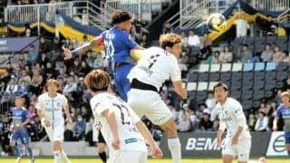 ホーム初勝利で4位浮上　エースがハット　7試合連続無敗　FC今治
