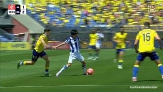 マジックかよ！久保建英、神カットインからドンピシャスルーパスでチャンスメイク！“異次元のプレー”がまたもアシスト未遂で「チームメイトに10アシストくらい消されてるだろ」