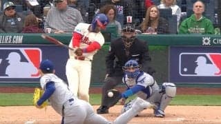 この動きはなんだ…？ 佐々木朗希、視界から消える“予測不可能な魔球”「打てるわけない」 低回転で急減速&急落下→バットのはるか下を通過「ナックルフォーク？」