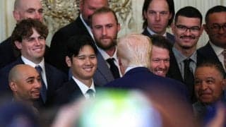 トランプ大統領、大谷翔平と握手し絶賛　“カンペ中断”で感嘆「これはすごいな」