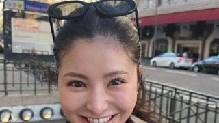｢まぁ〜じきゅるんってしててかわいい｣サッカー日本代表・堂安律の美人妻、｢すっかり欧州人｣なセレブコーデ披露！