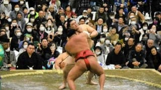 綱取りへ横綱破る　大の里　関取になって初の地元巡業