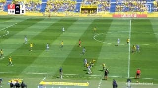 三笘かよ！久保建英、3方包囲網を抜け出す縦ポンからの30m超爆速ランニングで圧巻縦突破「1人でぶち抜いた」「局面を打開できるちからがえぐい」