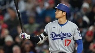 大谷翔平だから生まれた異様な光景　ブーイングと総立ち…敵地なのに「すごい」