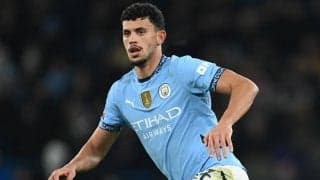 「冷静さを保つ能力が足りない」グアルディオラ監督が100億円を出して獲得したMFに見切り、サイドバックとして再生中「良い右SBになれる」