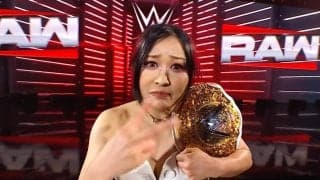 日本人女子レスラー、米マットで“屈辱的”扱いに怒り爆発！ トップロープから怒りの“一撃”に会場騒然