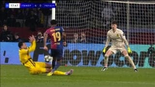 17歳は反則だろ！バルサの至宝“神の子”ヤマルがDFとGKを手玉に取る圧巻の超技巧シュート！「ちょっと浮かしてんのエグい」「できないことないのかよ」