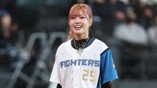 ポニテ美女が「めちゃくちゃ可愛いな」　緊張→“枠外”超ボール「すげぇぜ！」