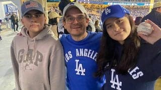 大谷翔平のHR球キャッチは初観戦の15歳女性　ディズニーランド旅行のおかげで“お宝”ゲット