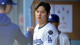 HR直後の大谷翔平に「危ない！」　右肩に打球…放送席ヒヤリ「着席禁止エリアにして」