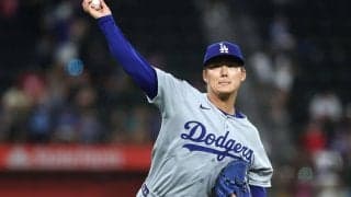 山本由伸の“1球”を米称賛「サイ・ヤング確定」　146キロの高速変化で圧倒「手玉に取ってる」