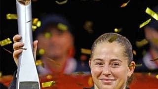  世界1位に完勝 ９度目V達成 