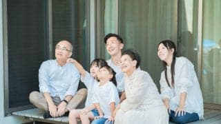 「人生は良くないし、良くなることはない」──日本人が幸せを感じにくい理由は？調査から読み解く現状