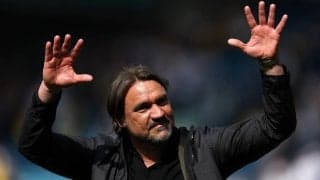 「熱烈に祝うだろう」6発快勝でプレミア昇格決定のリーズ、指揮官は次の目標に目を向ける「我々が順位表のトップに立つことは間違いない」