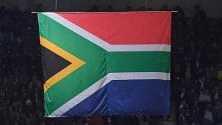 南アフリカ2部で悲劇…20代前半選手がウォームアップ中に倒れ搬送先の病院で死去