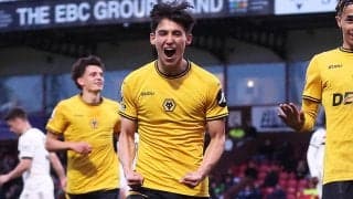 東京生まれの17歳MFがウォルバーハンプトンとプロ契約！ U-17イングランド代表としてもプレー