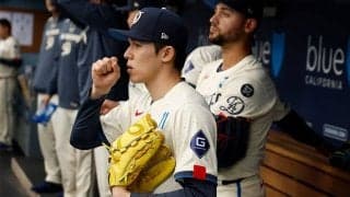 無念の降板も…佐々木朗希をベンチで支えた“先輩”　中継が捉えた一幕「かっこいいな」